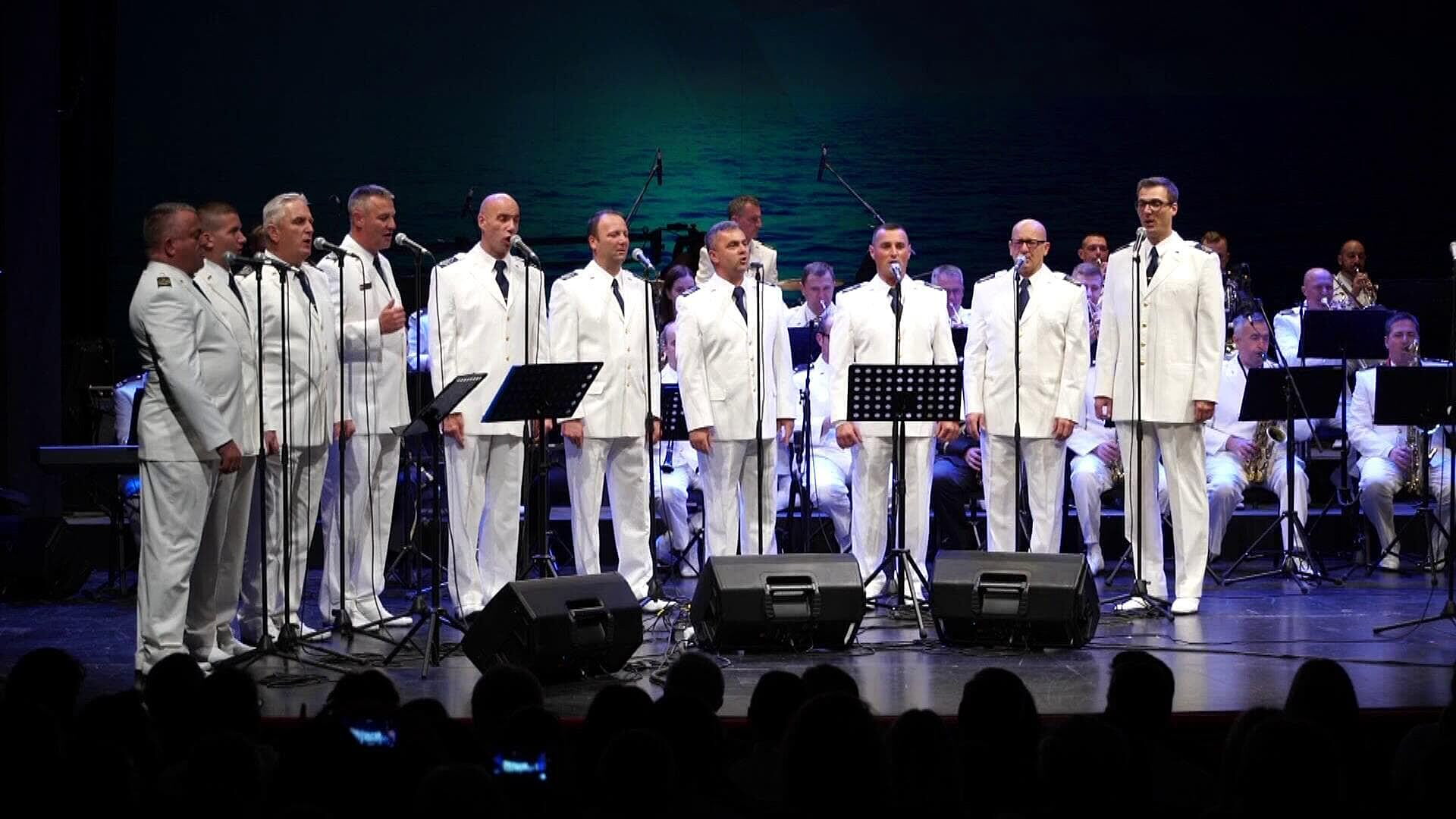 Koncert Domovini s ljubavlju - Klapa sv. Juraj i orkestar HRM (HNK Split, 2019.)