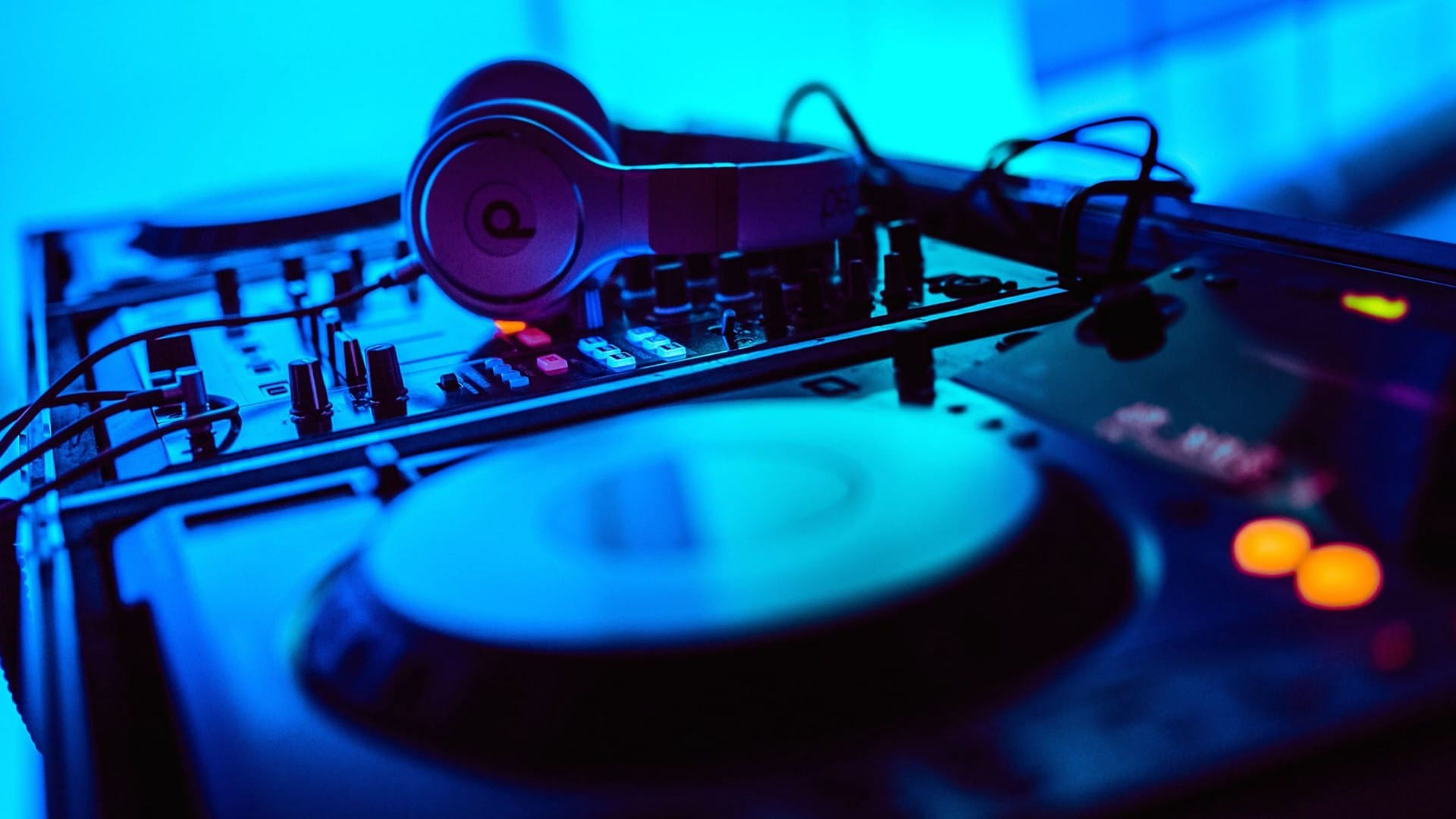 10 najgledanijih muzičkih spotova