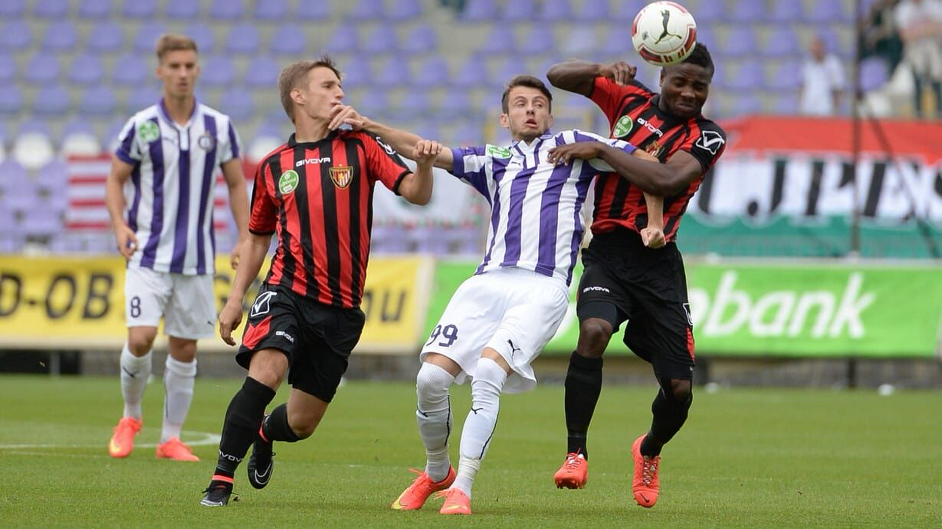 Labdarúgás: OTP Bank Liga: Kisvárda Master Good - Kispest Honvéd FC mérkőzés
