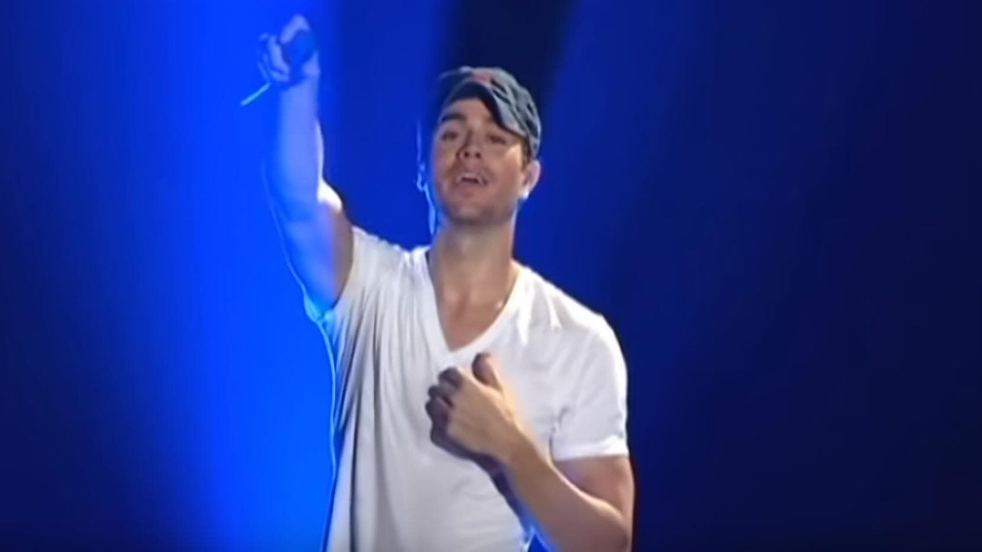 Enrique Iglesias - Live from Odyssey Arena