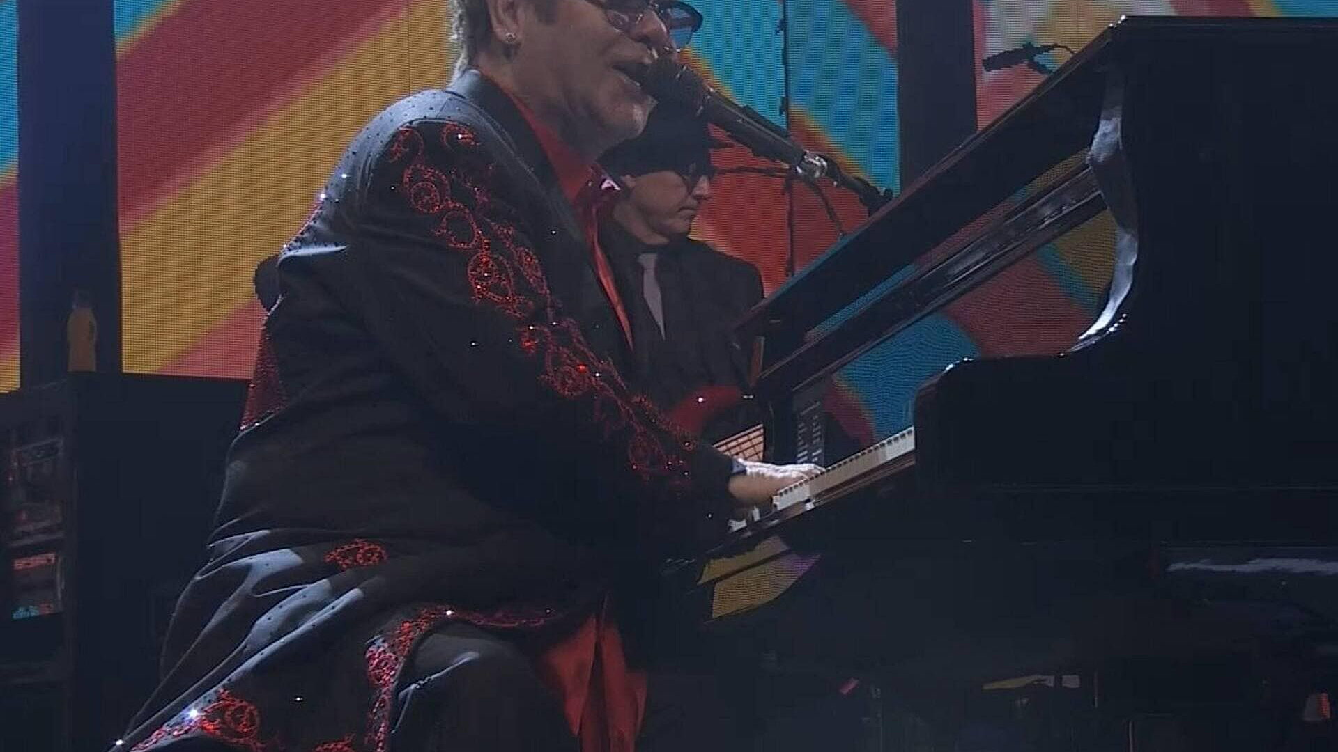 Elton John - Live in London