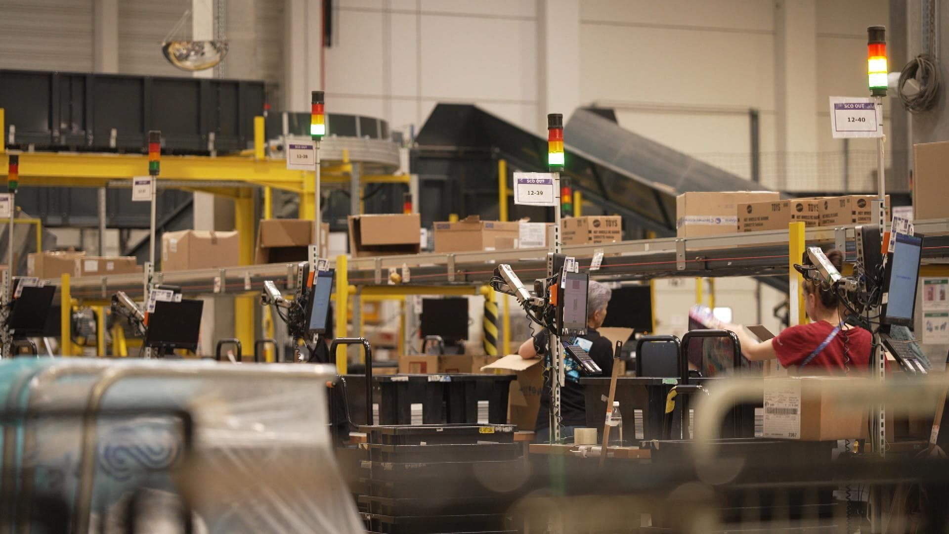 Kako radi Amazon: Tajne XXL logistike