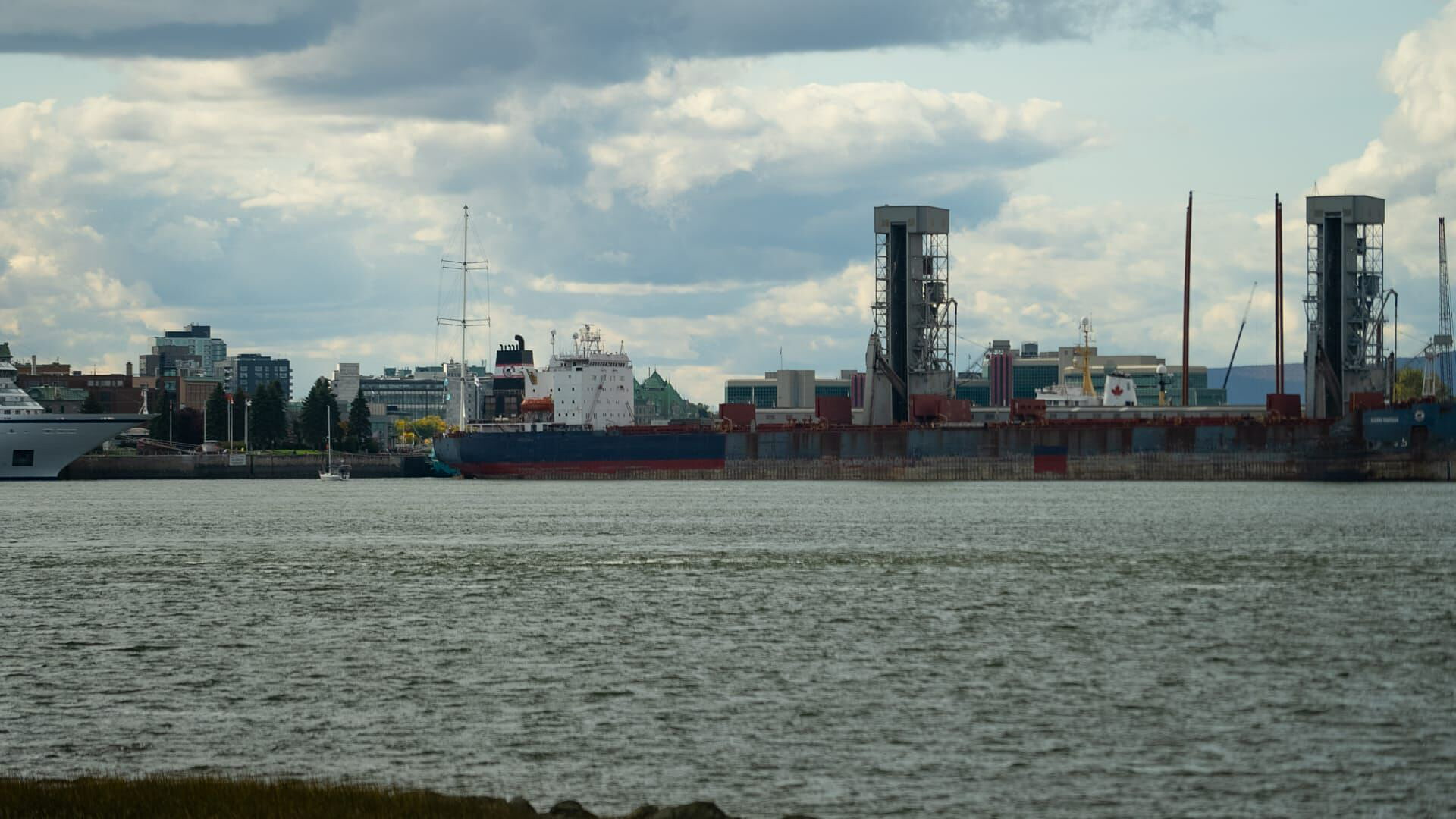 Fleuve en eaux troubles